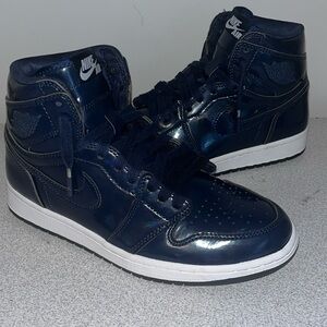 Air Jordan 1 retro high dover street market size 9, no box, used, good condition